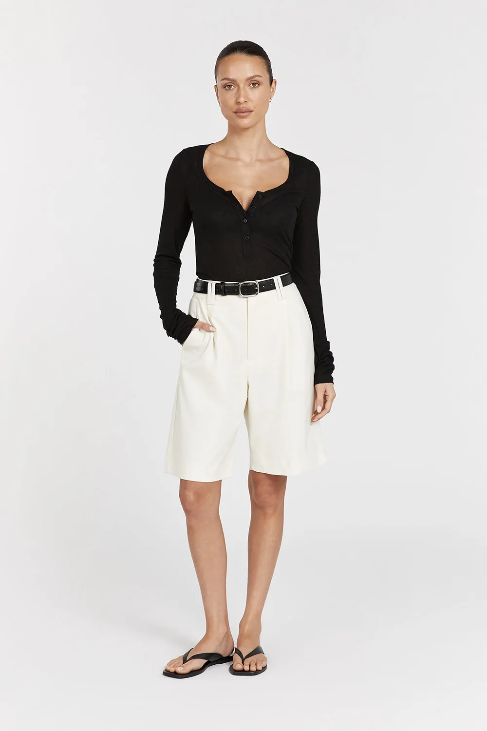 ARDEN BLACK LONG SLEEVE TOP sold by Dissh