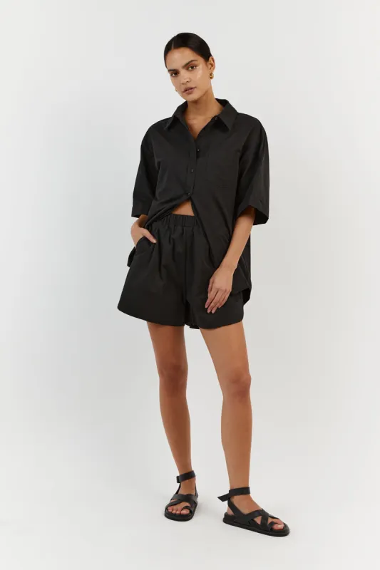 MAXIE BLACK COTTON SCOOP SHORT sold by Dissh