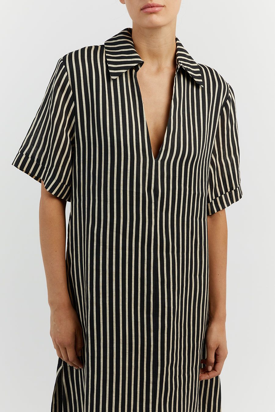 RORY BLACK LINEN SLEEVED MIDI DRESS sold by Dissh product image thumbnail 5