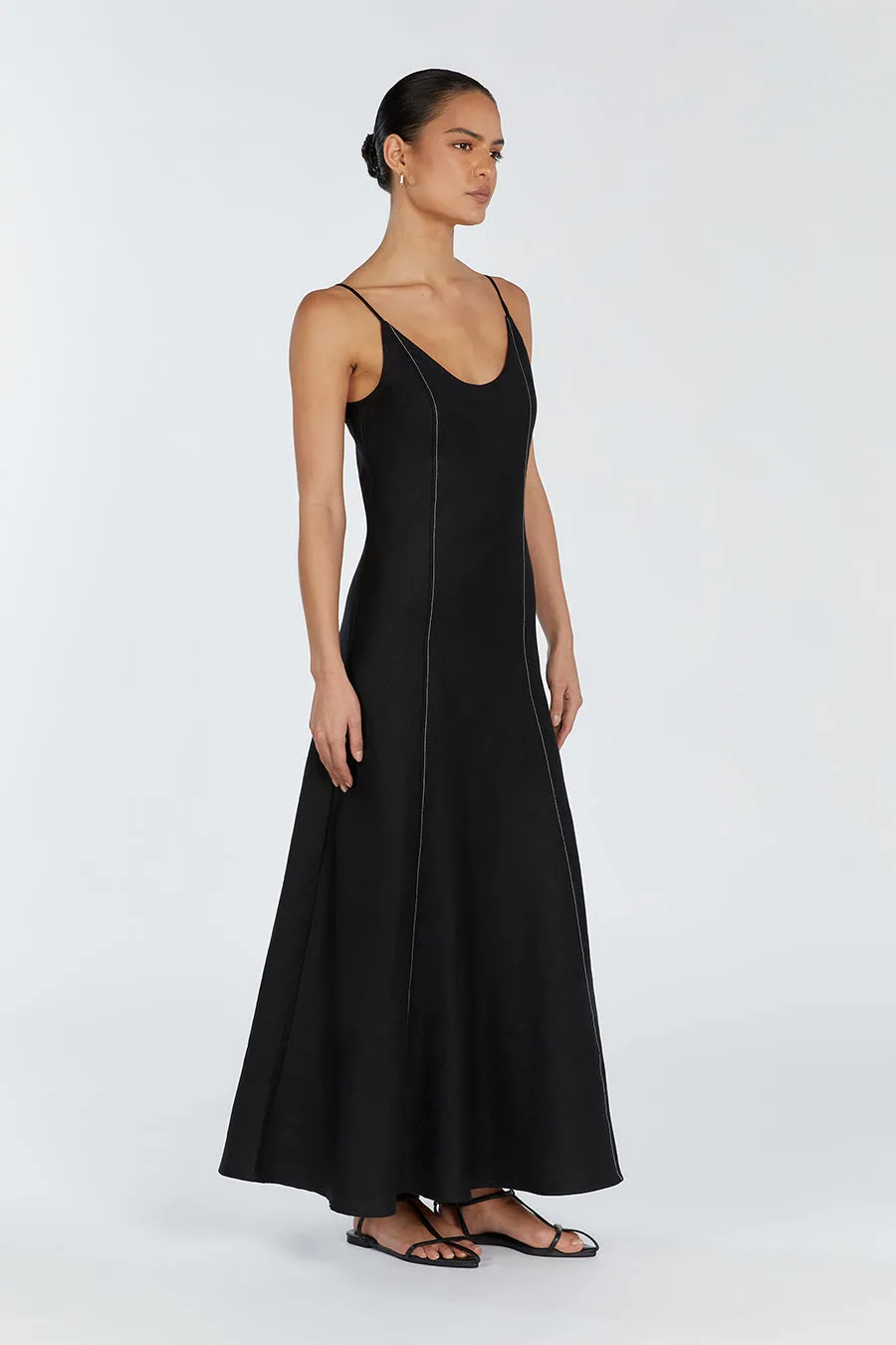 GIANA BLACK LINEN SCOOP MAXI DRESS sold by Dissh product image thumbnail 3
