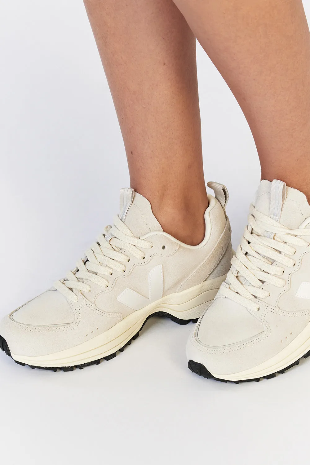 VEJA VENTURI SUEDE NATURAL WHITE sold by Dissh product image thumbnail 3