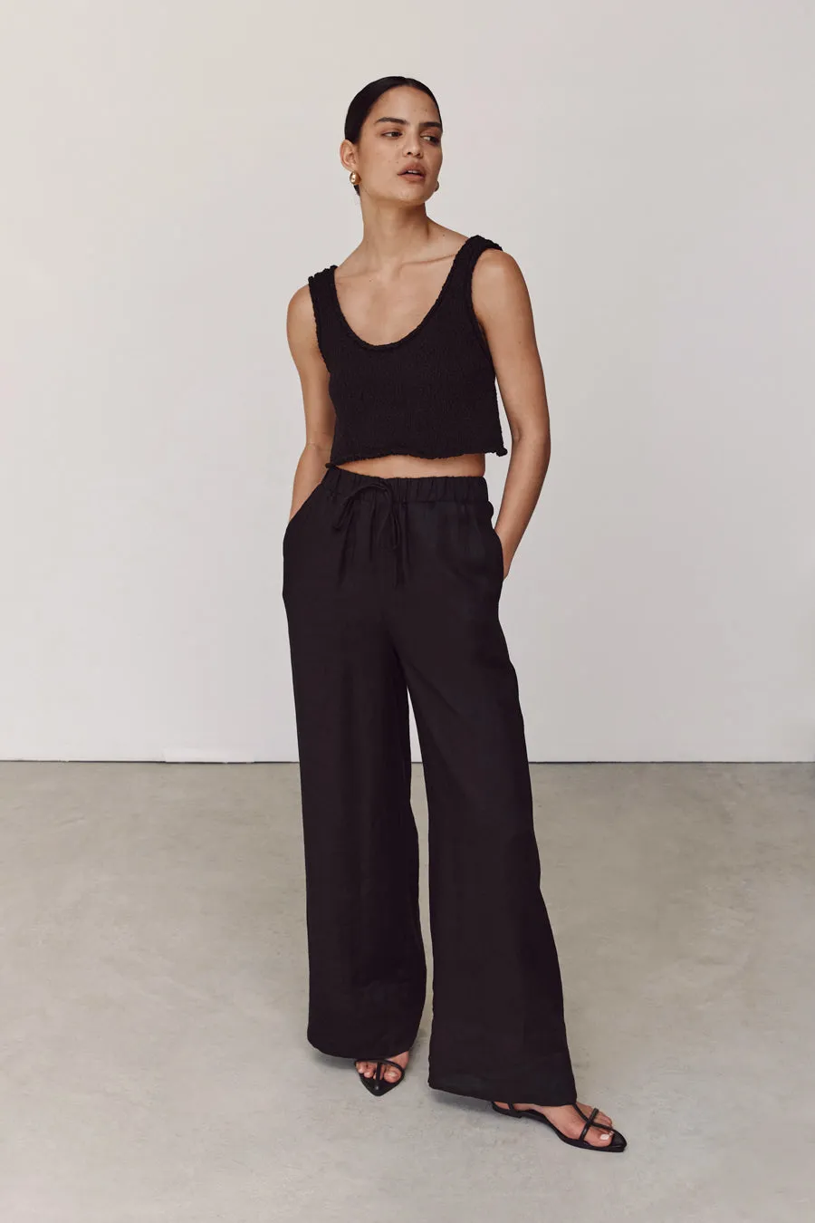 GINA BLACK LINEN ELASTIC WAIST PANT sold by Dissh