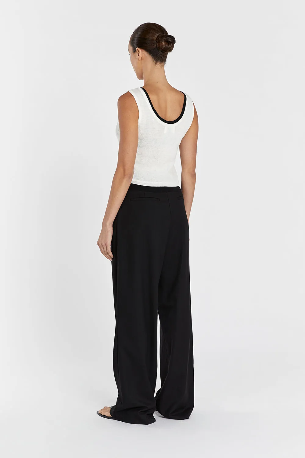 NOEL OFF WHITE CONTRAST KNIT TANK sold by Dissh product image thumbnail 4