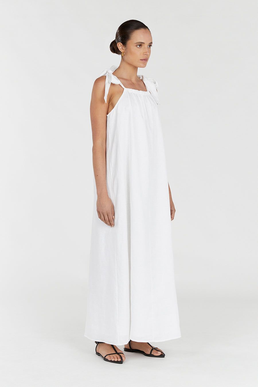 SAYLOR WHITE BOW LINEN MAXI DRESS sold by Dissh product image thumbnail 3