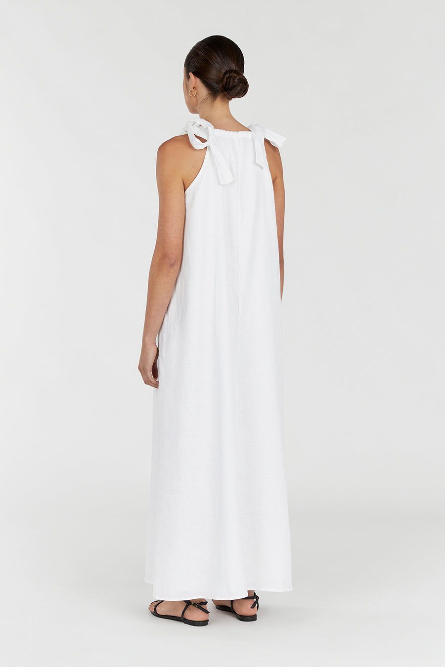 SAYLOR WHITE BOW LINEN MAXI DRESS sold by Dissh product image thumbnail 4