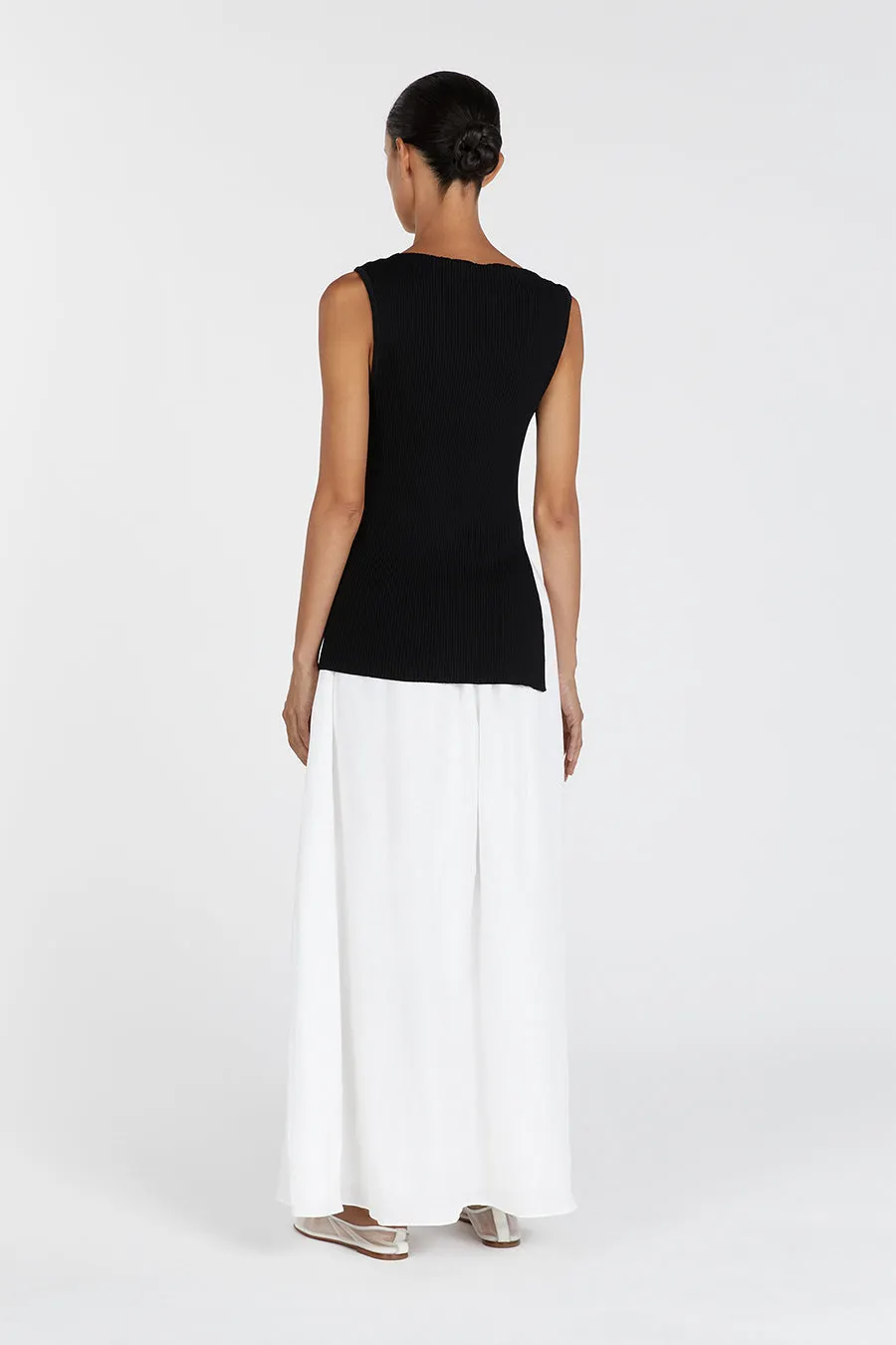 GEMIMA WHITE LINEN MIDI SKIRT sold by Dissh product image thumbnail 3