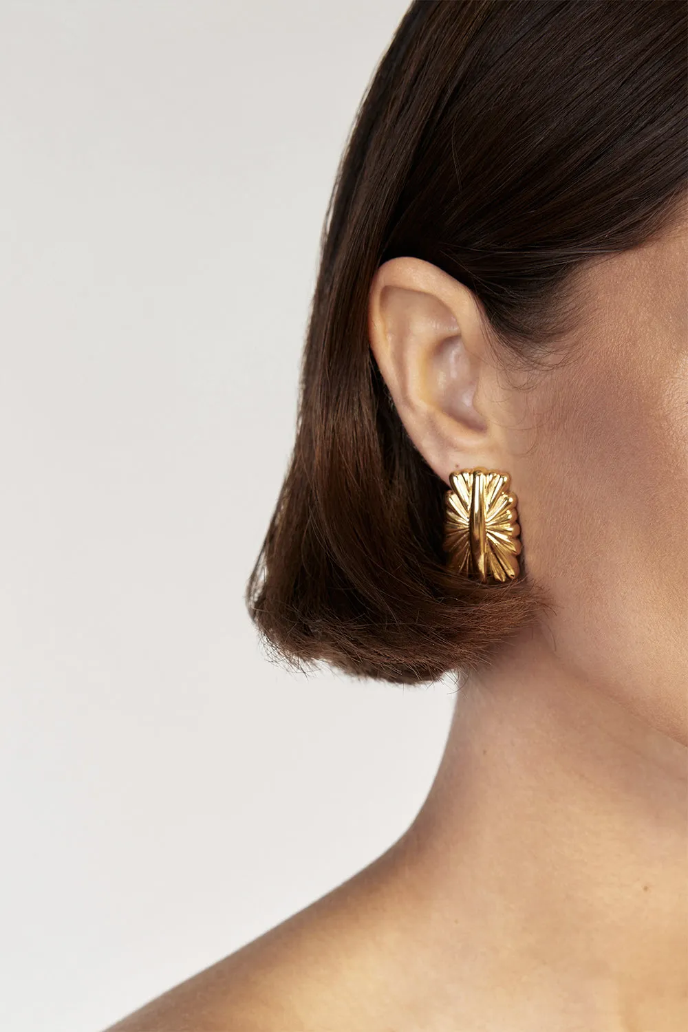 CENDRE LENA GOLD EARRINGS sold by Dissh product image thumbnail 4