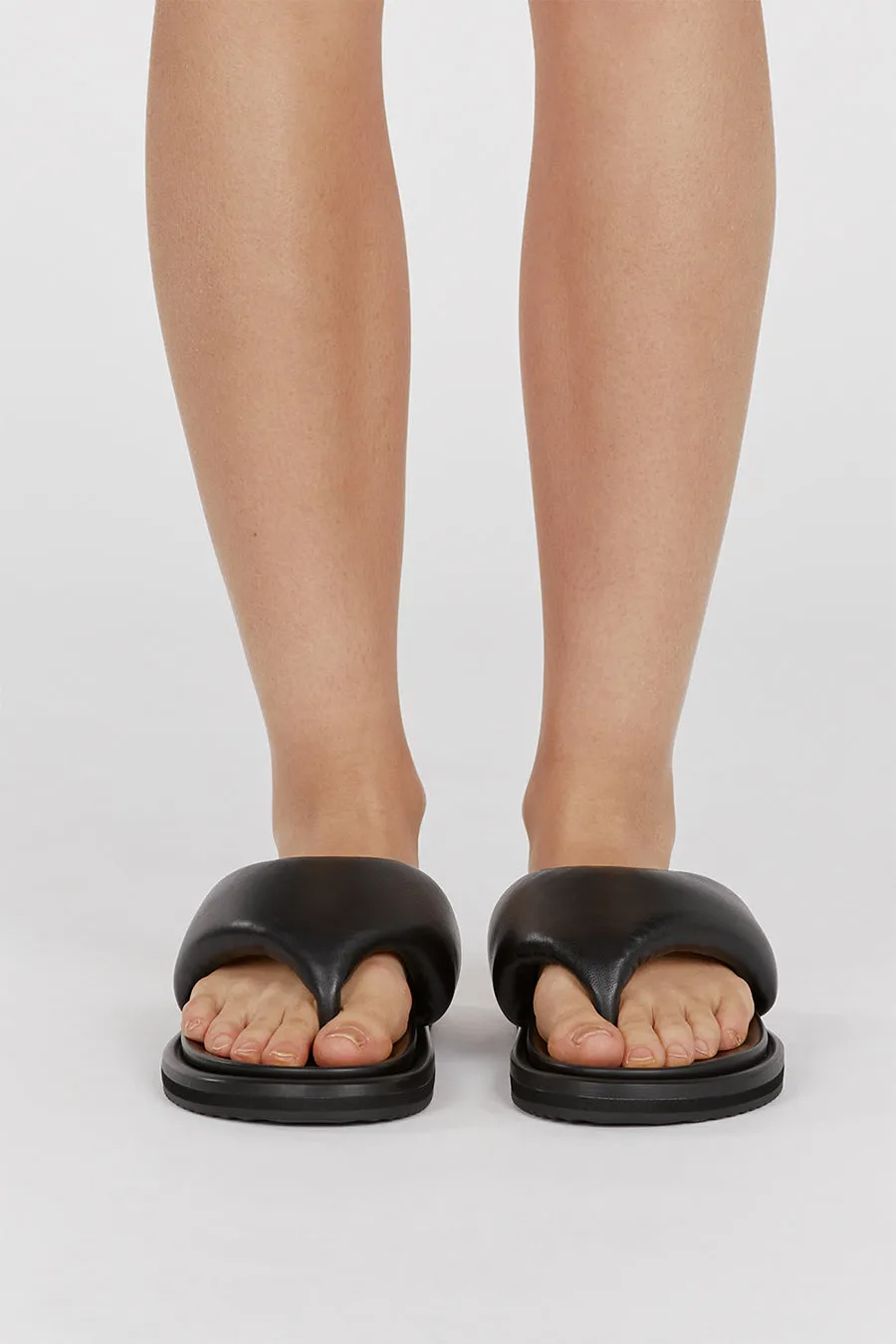 ALIAS MAE DALLAS BLACK SANDAL sold by Dissh product image thumbnail 3