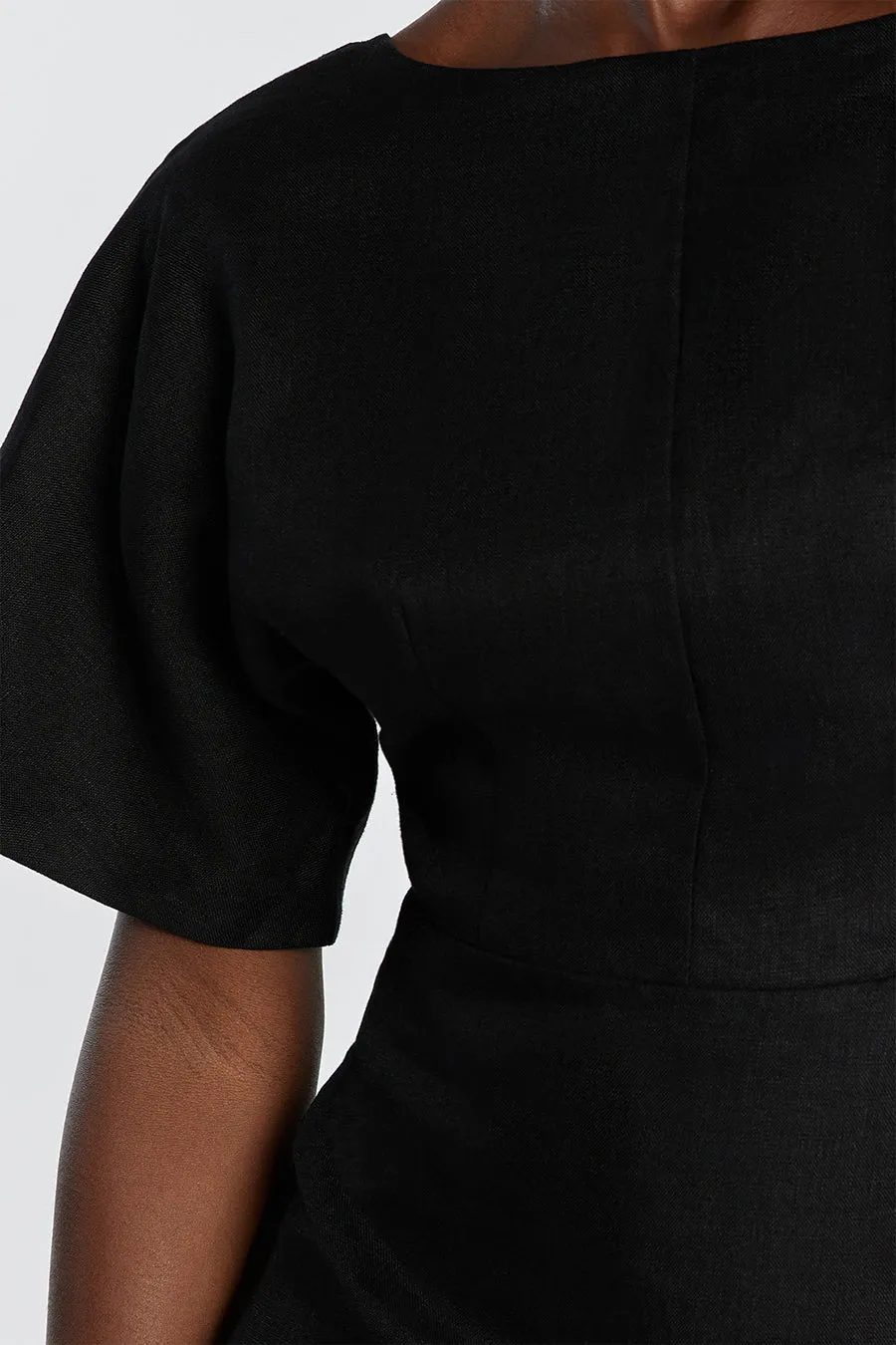 LYNDAL BLACK LINEN MIDI DRESS sold by Dissh product image thumbnail 5