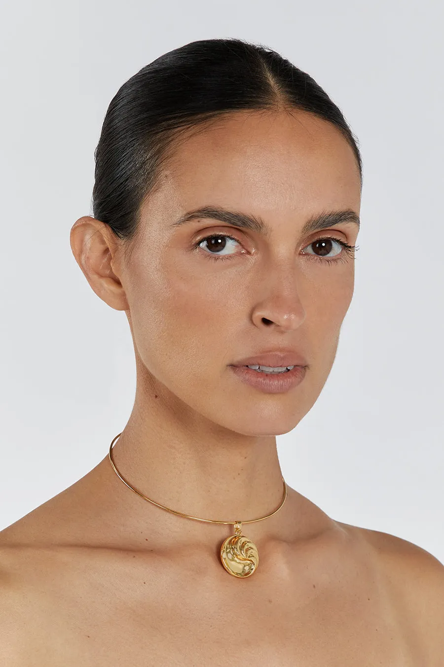 LUV AJ THE LEILA CHOKER GOLD sold by Dissh product image thumbnail 2