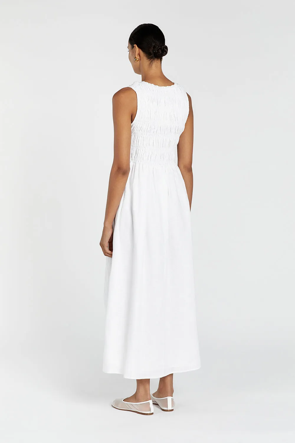 LESSI WHITE LINEN MAXI DRESS sold by Dissh product image thumbnail 4