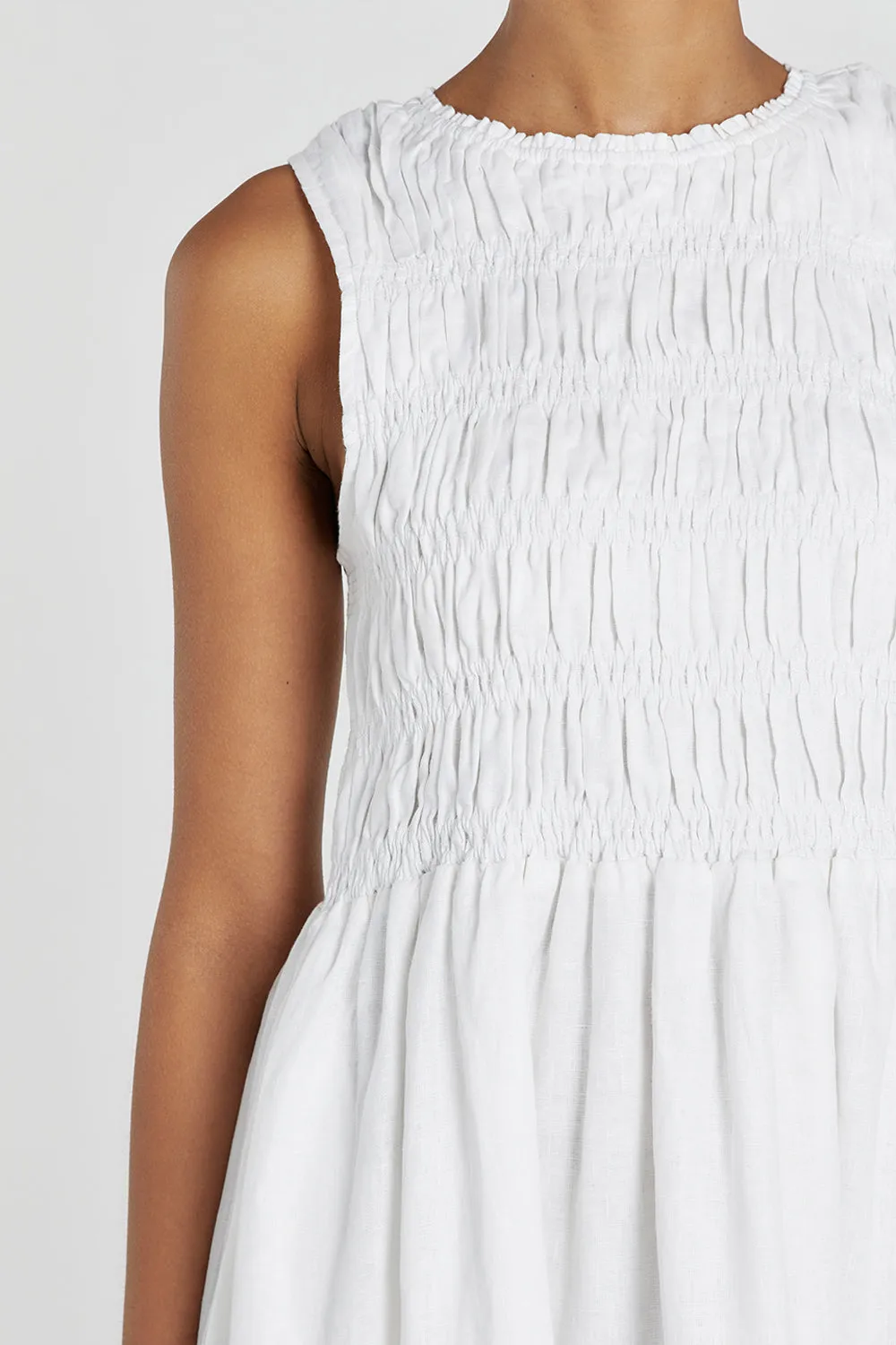 LESSI WHITE LINEN MAXI DRESS sold by Dissh product image thumbnail 5