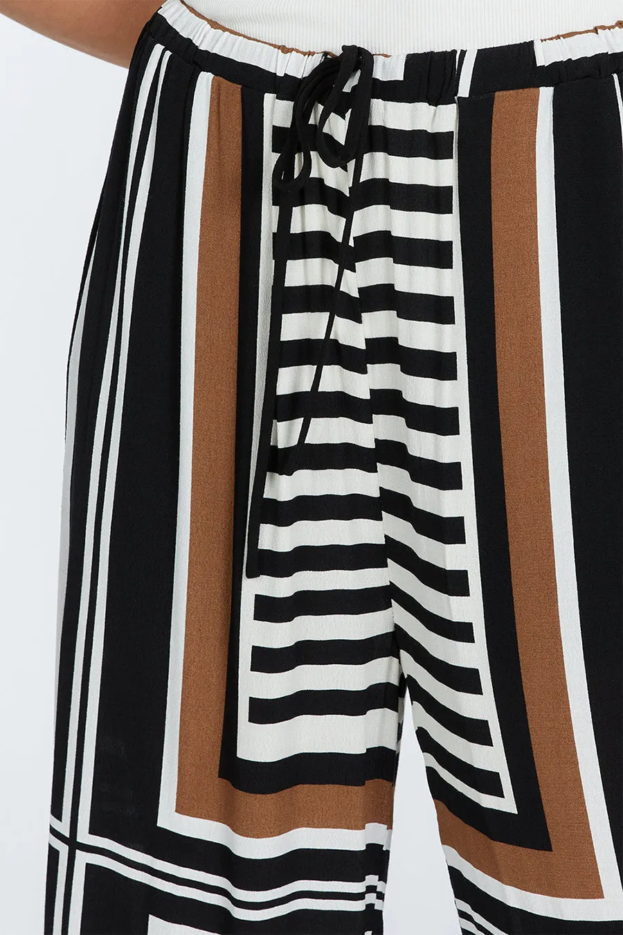 RINA DRAWSTRING PANT sold by Dissh product image thumbnail 5