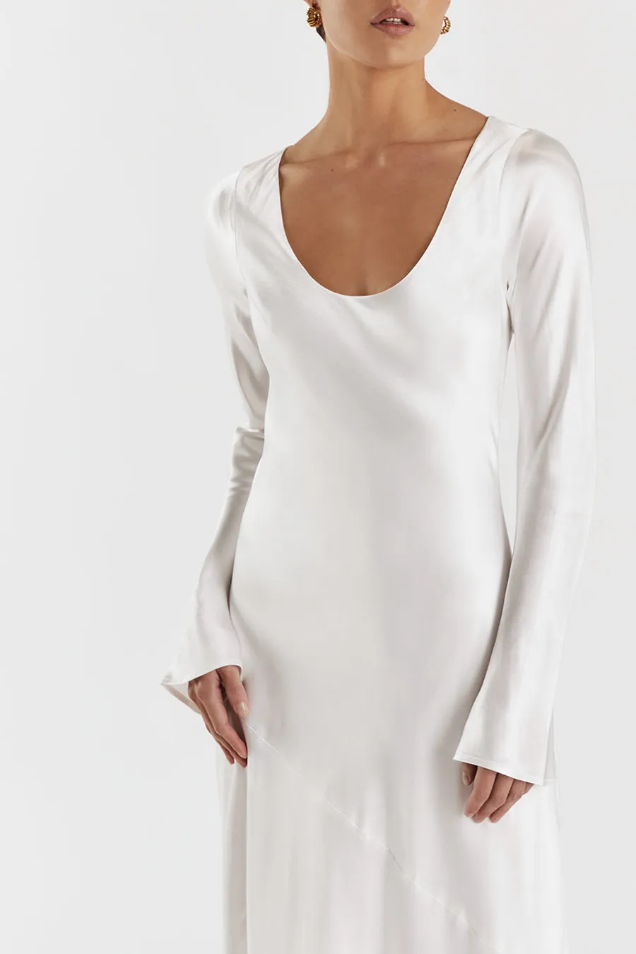LEA WHITE SLEEVED SATIN MAXI DRESS sold by Dissh product image thumbnail 5