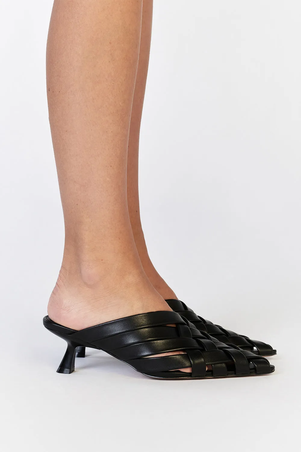 ALIAS MAE GOLAN BLACK HEEL sold by Dissh product image thumbnail 3