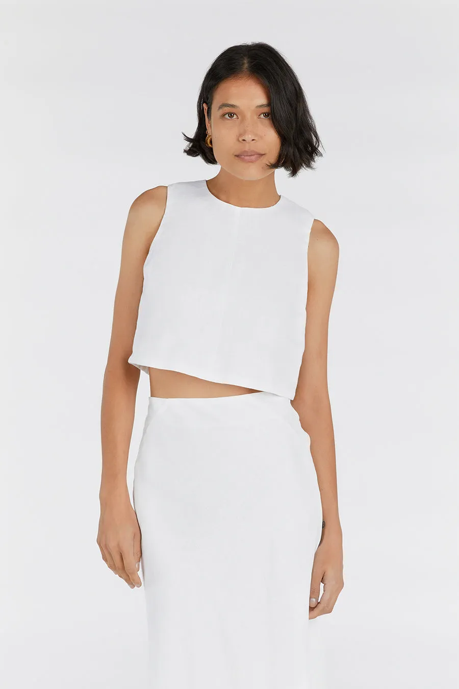 MONICA WHITE SCOOP LINEN CROP TOP sold by Dissh product image thumbnail 2