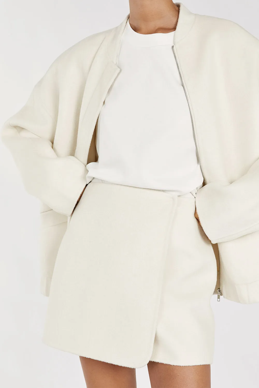 JERI CREAM WOOL BLEND MINI SKIRT sold by Dissh product image thumbnail 5