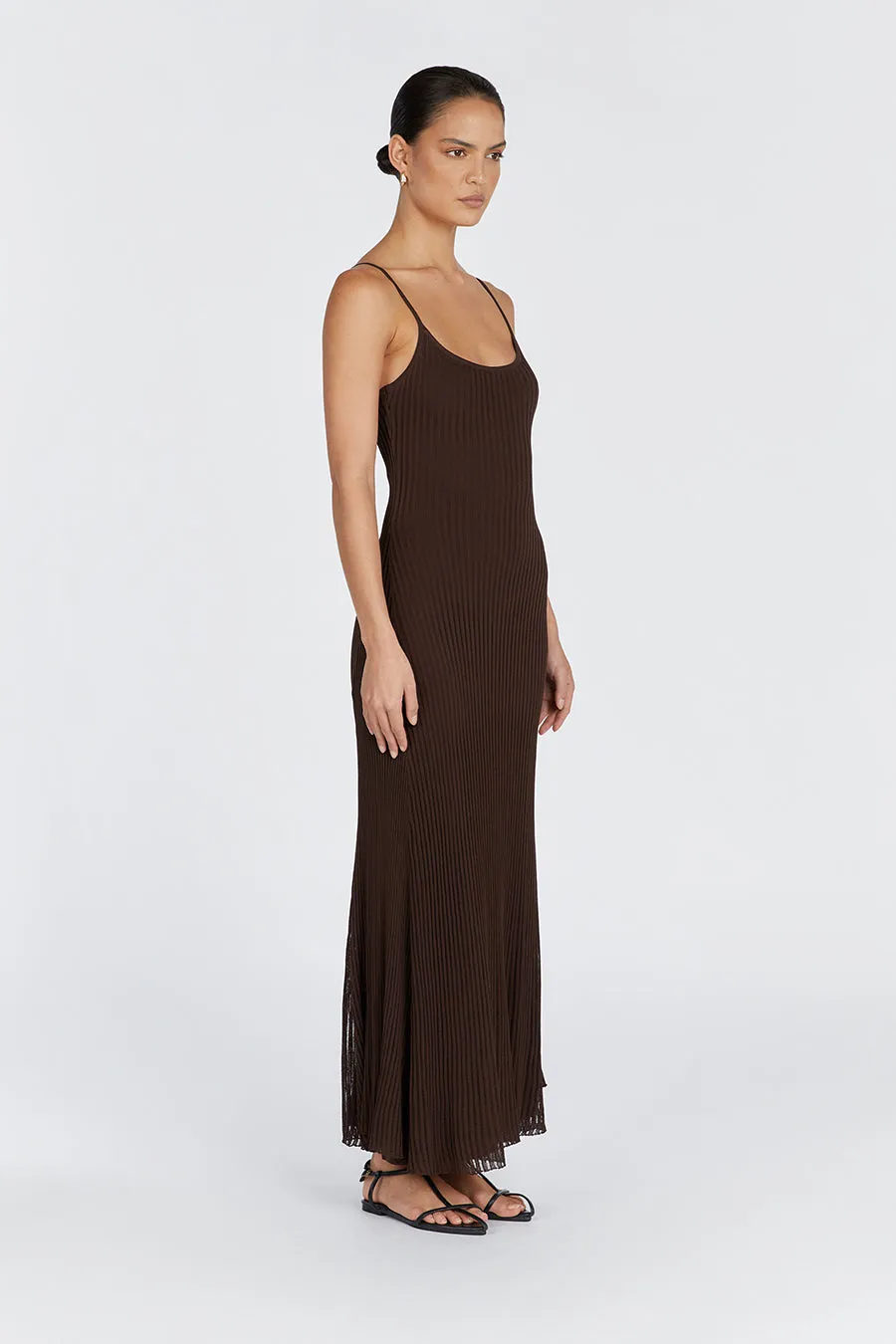 JOVIE CHOC SCOOP MAXI DRESS sold by Dissh product image thumbnail 3