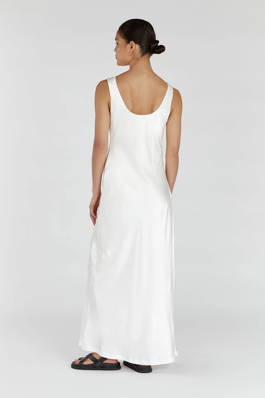 LEA SATIN WHITE SCOOP MAXI DRESS sold by Dissh product image thumbnail 4
