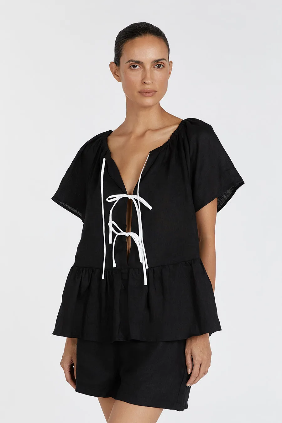 DEL BLACK LINEN SLEEVED TOP sold by Dissh product image thumbnail 2