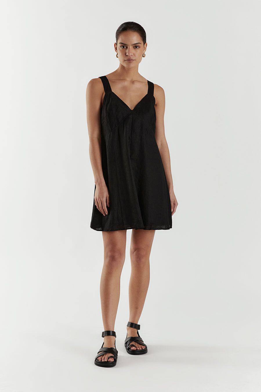 TIARNE BLACK LINEN MINI DRESS sold by Dissh product image thumbnail 2