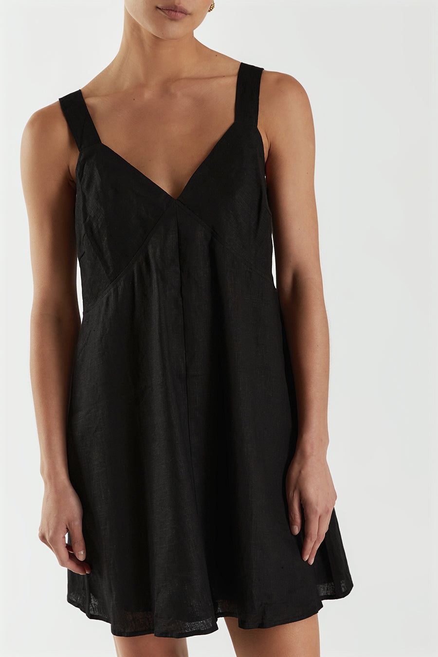 TIARNE BLACK LINEN MINI DRESS sold by Dissh product image thumbnail 5
