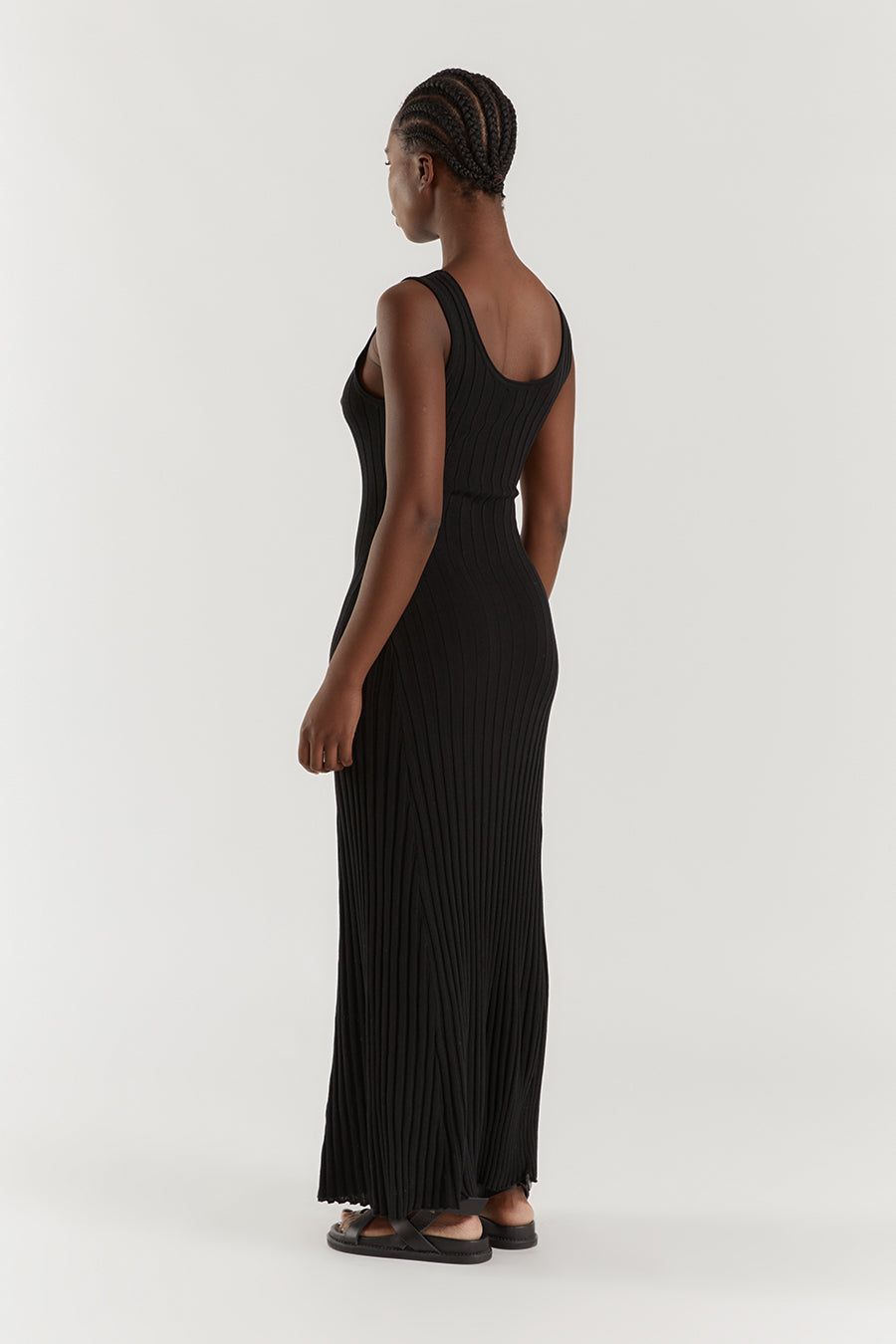 GOLDIE BLACK SCOOP MIDI DRESS sold by Dissh product image thumbnail 4