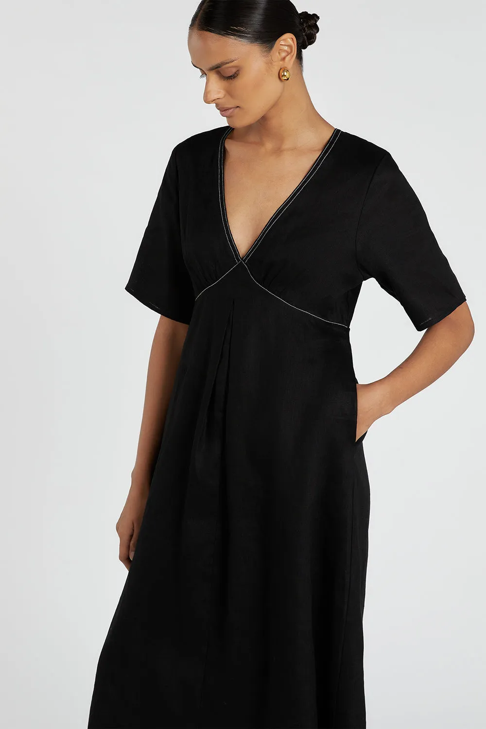 RHODES BLACK LINEN MIDI DRESS sold by Dissh product image thumbnail 2