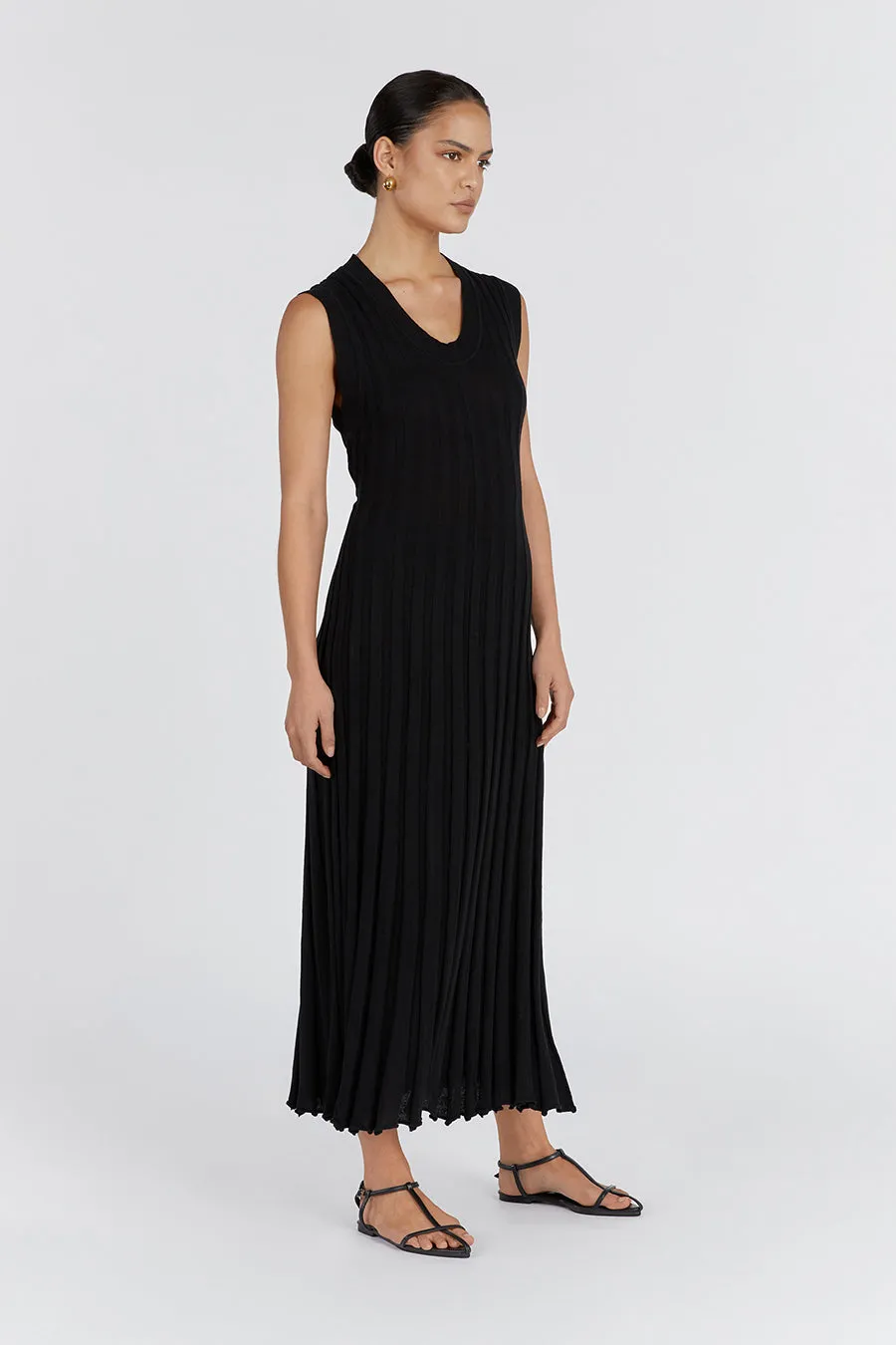 ASTRID BLACK SCOOP MIDI DRESS sold by Dissh product image thumbnail 3