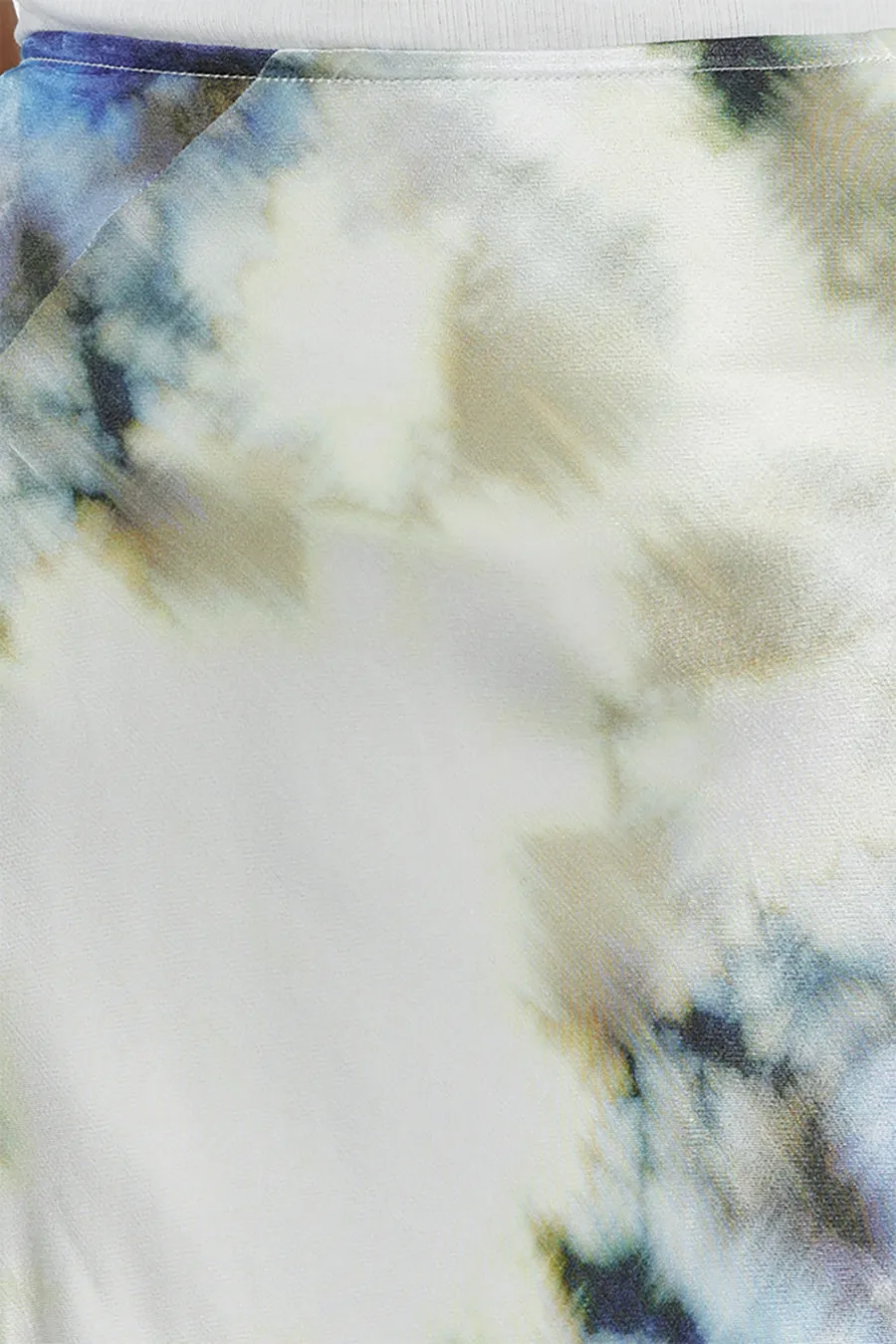 HAVEN SATIN SLIP SKIRT sold by Dissh product image thumbnail 5