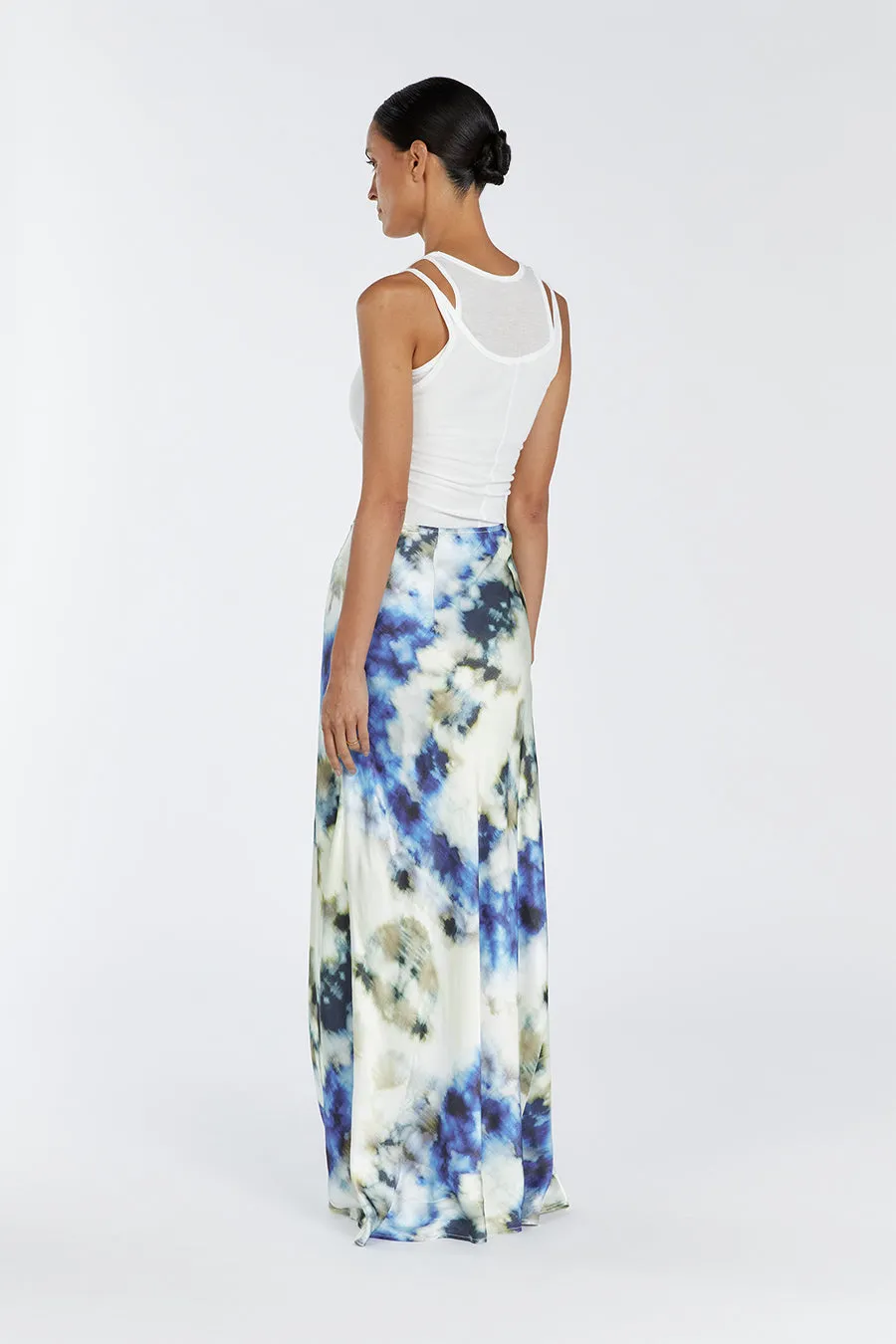 HAVEN SATIN SLIP SKIRT sold by Dissh product image thumbnail 4