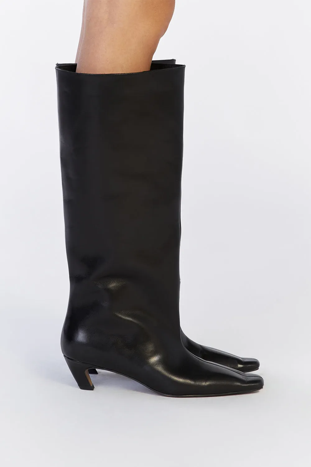 ALIAS MAE CRAWFORD BLACK BOOT sold by Dissh product image thumbnail 3