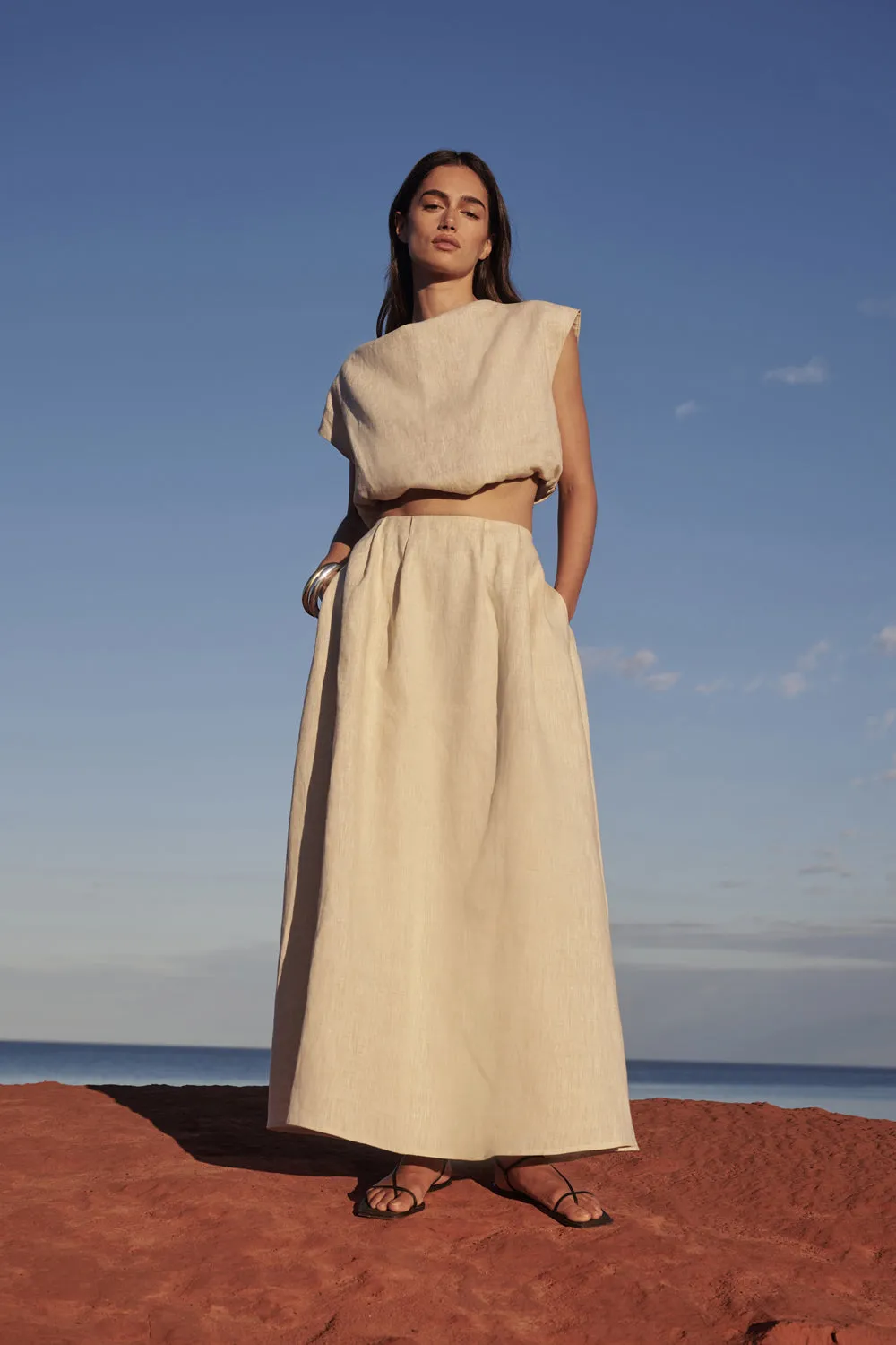 AMY NATURAL LINEN BUBBLE TOP sold by Dissh