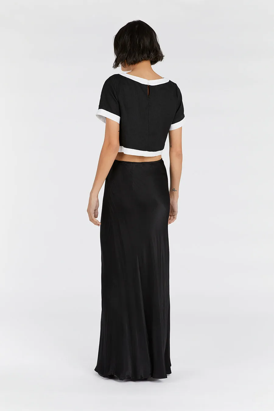 CARTER BLACK LINEN CROP TOP sold by Dissh product image thumbnail 4