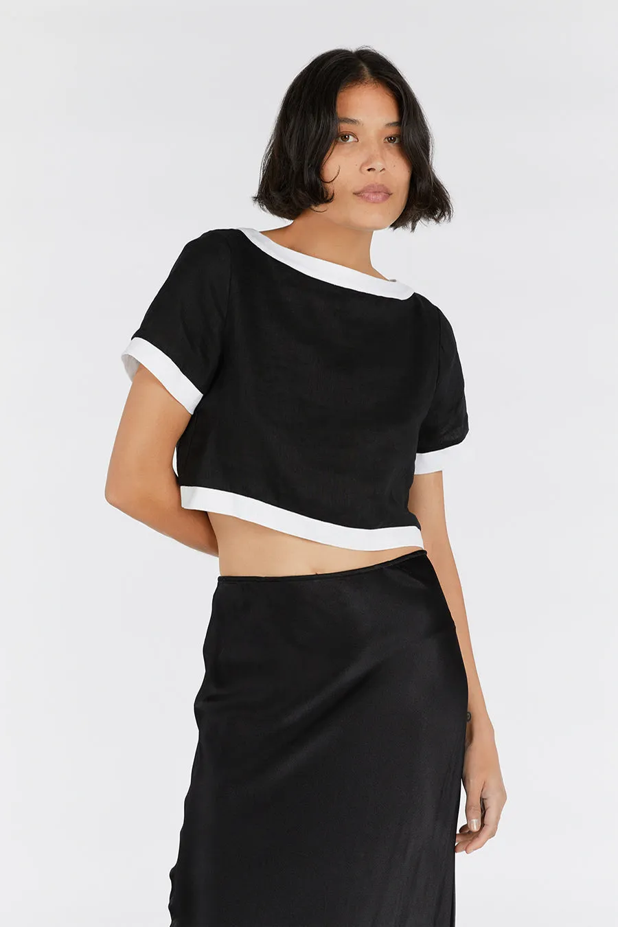 CARTER BLACK LINEN CROP TOP sold by Dissh product image thumbnail 2