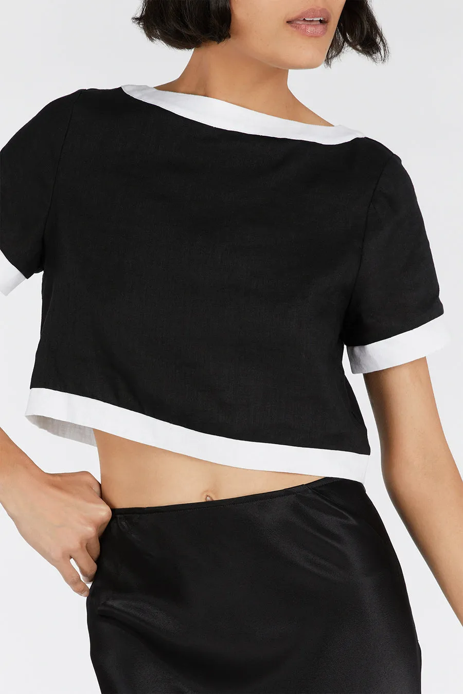CARTER BLACK LINEN CROP TOP sold by Dissh product image thumbnail 5