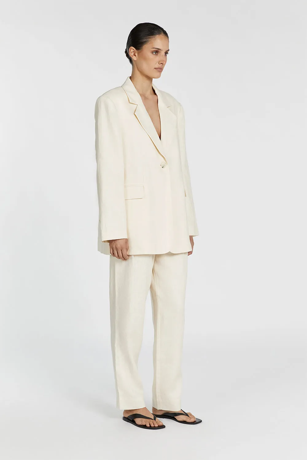 INDY BUTTER LINEN BLAZER sold by Dissh product image thumbnail 4