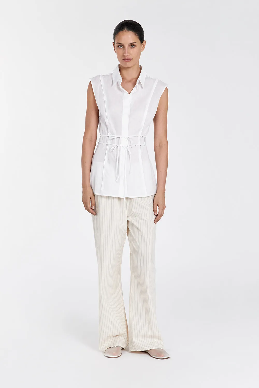 JASE WHITE LINEN SLEEVELESS TOP sold by Dissh product image thumbnail 2