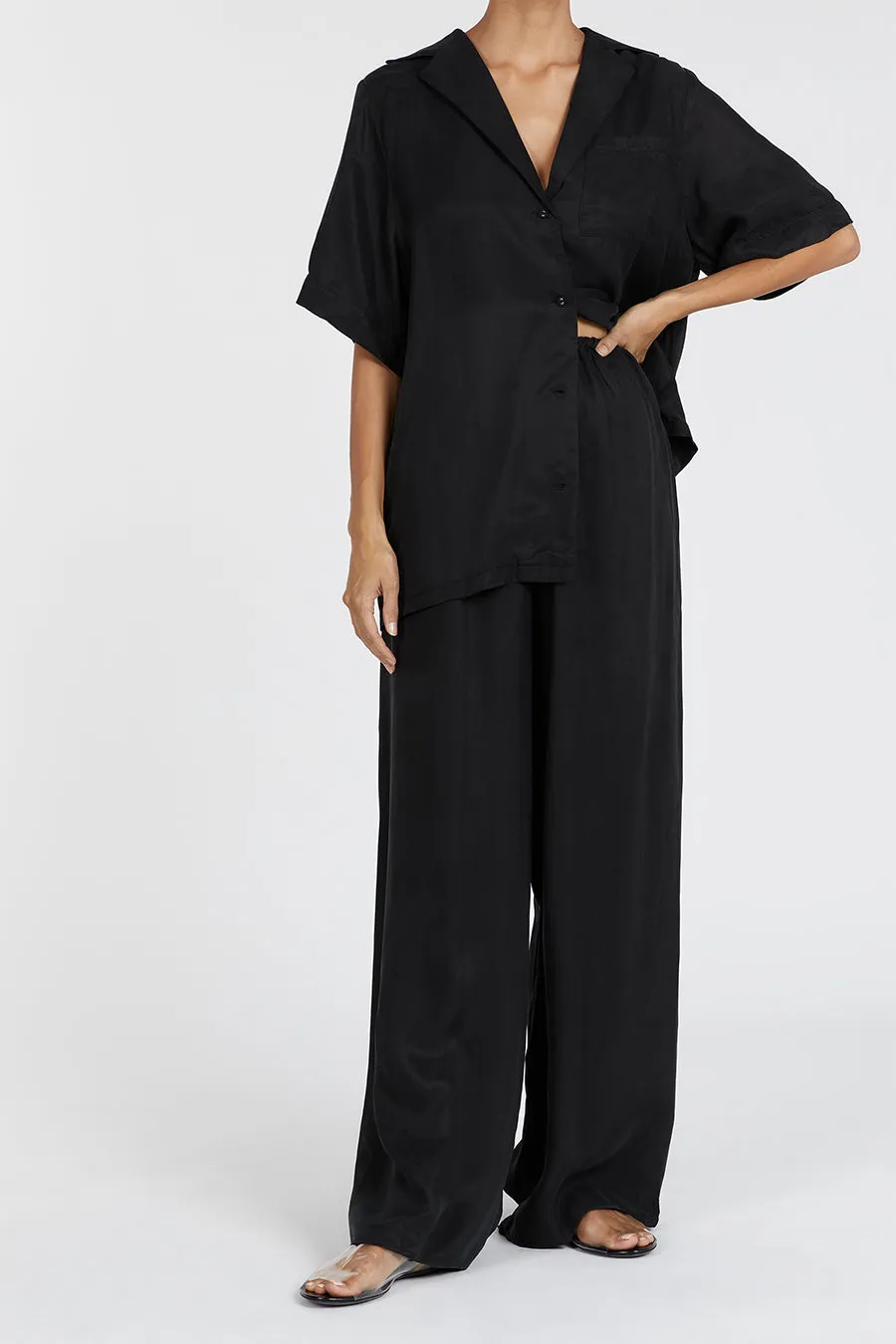 KINGSTON BLACK CUPRO WIDE LEG PANT sold by Dissh product image thumbnail 4