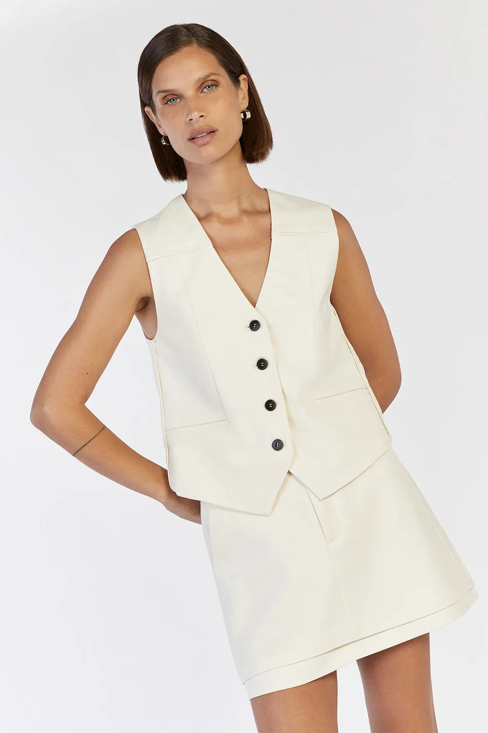 BECKHAM CREAM MINI SKIRT sold by Dissh product image thumbnail 3