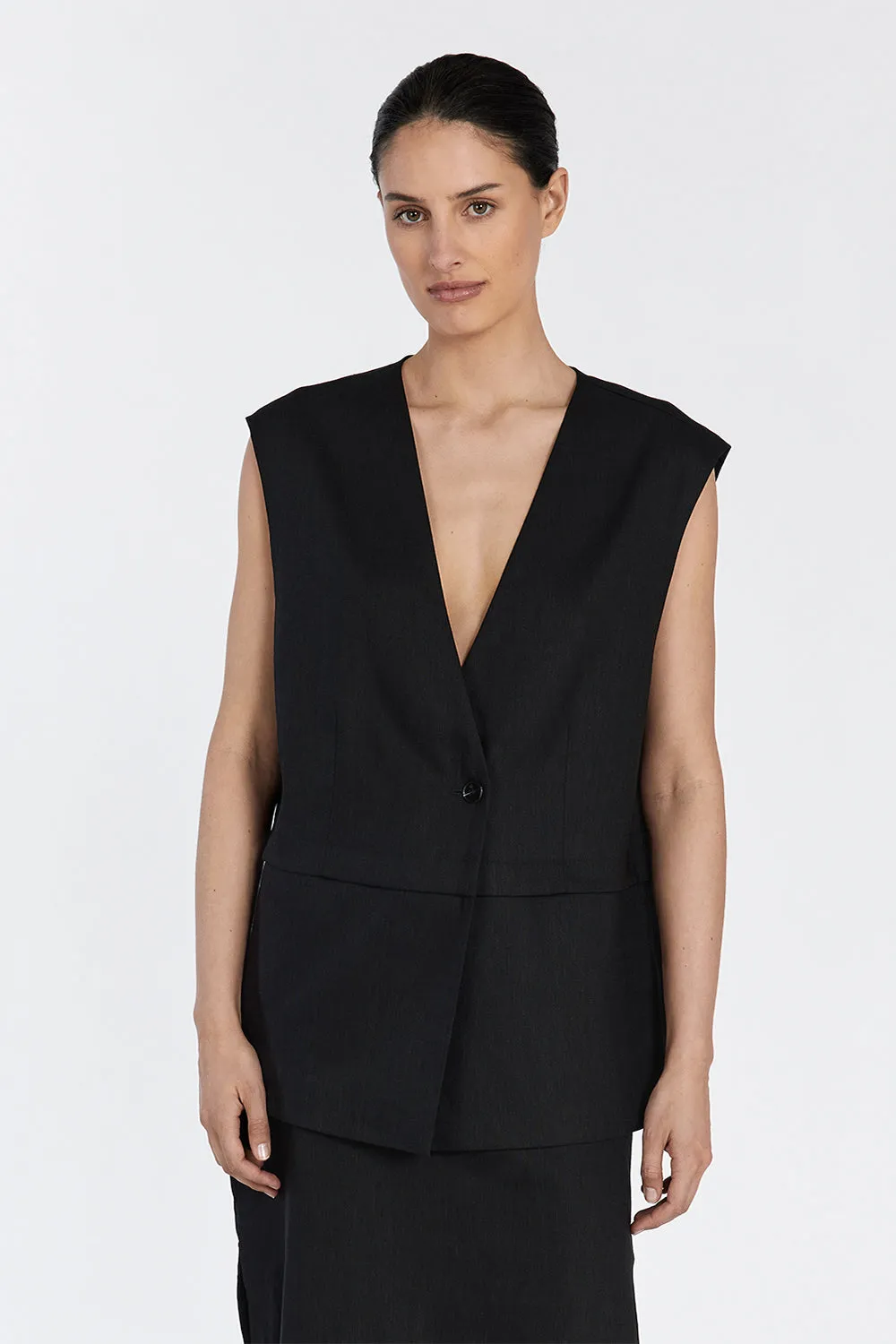 TAYLOR BLACK VEST sold by Dissh product image thumbnail 3