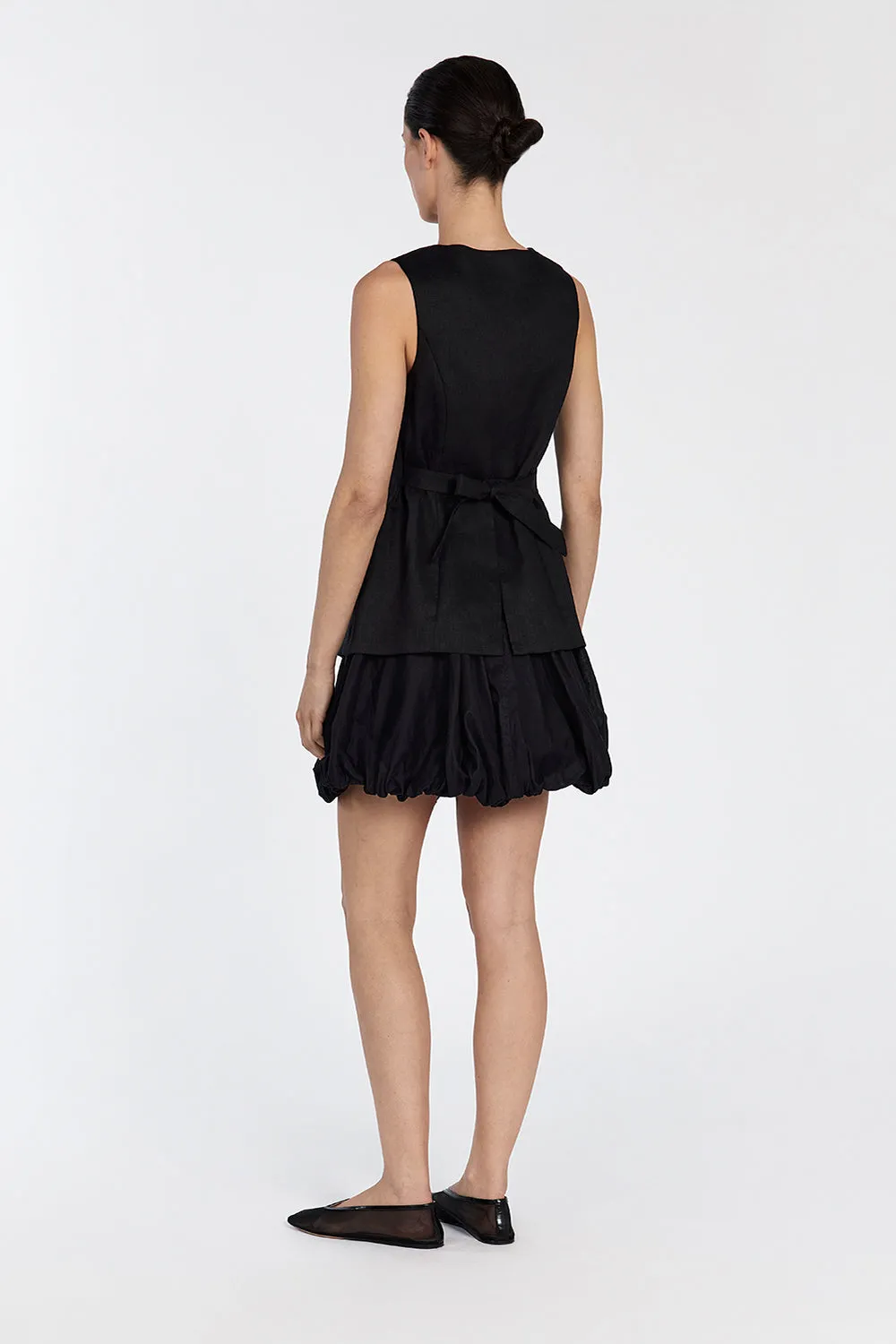 MARIA BLACK LINEN MINI SKIRT sold by Dissh product image thumbnail 4