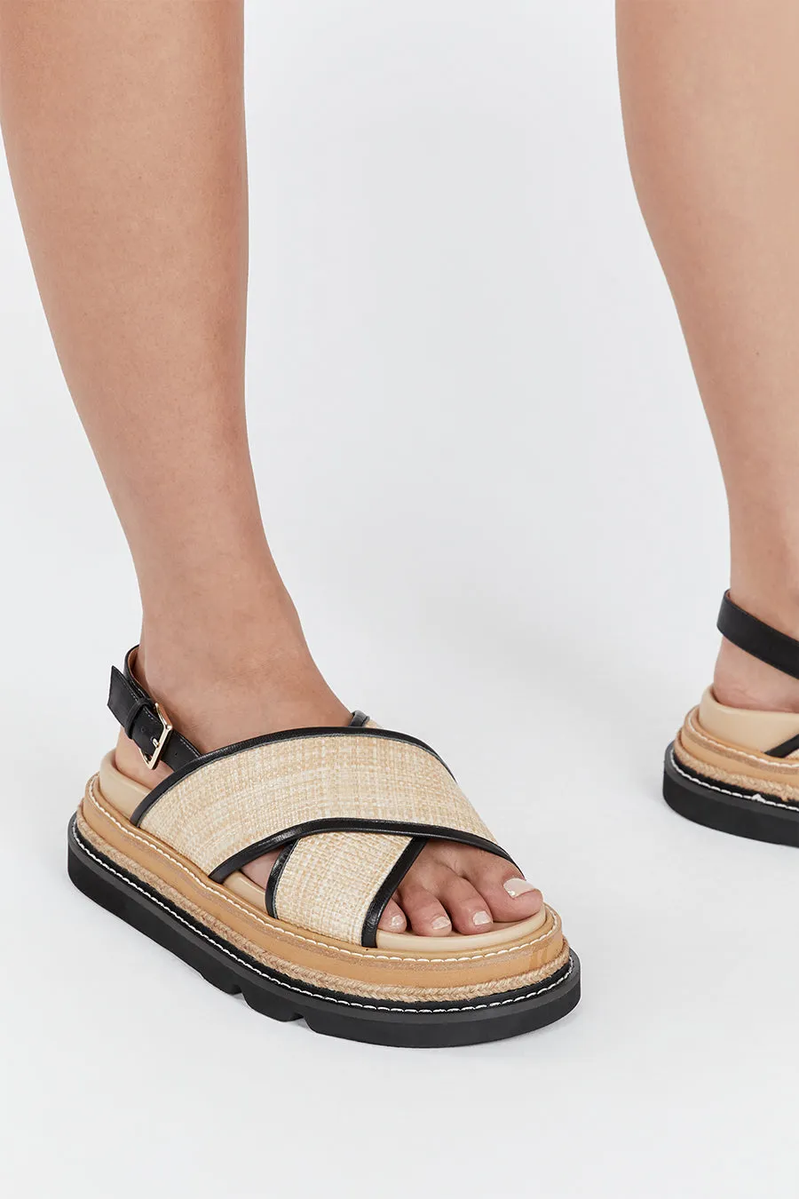 ALIAS MAE VERONA NAT/BLACK SANDAL sold by Dissh product image thumbnail 4