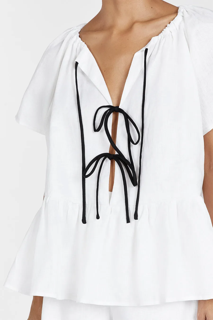 DEL WHITE LINEN SLEEVED TOP sold by Dissh product image thumbnail 5