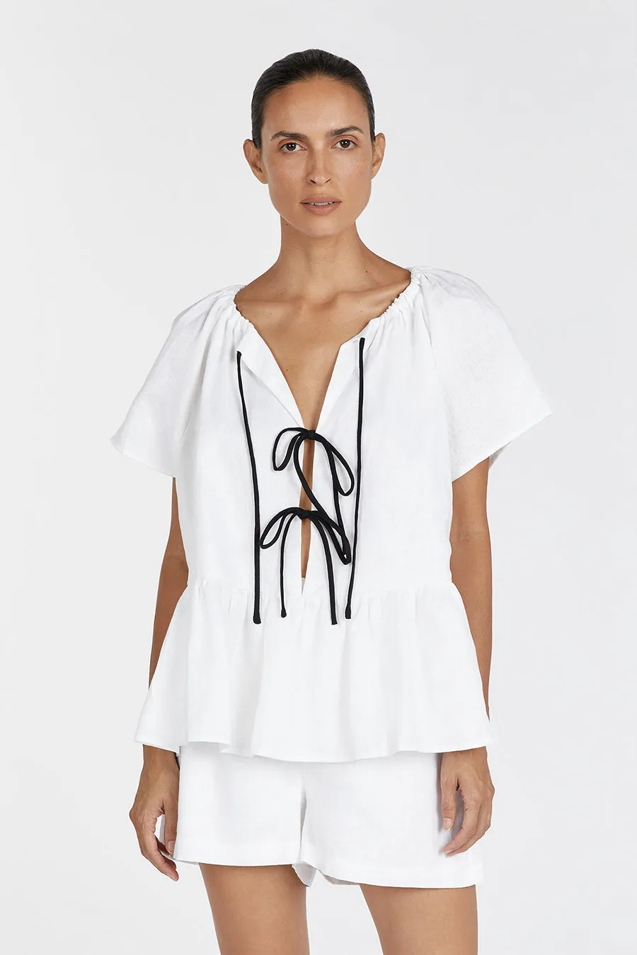 DEL WHITE LINEN SLEEVED TOP sold by Dissh product image thumbnail 2