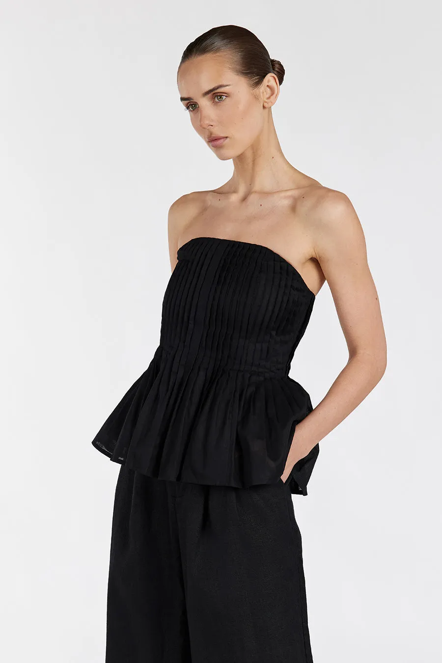 PAIGE BLACK LINEN STRAPLESS TOP sold by Dissh product image thumbnail 2