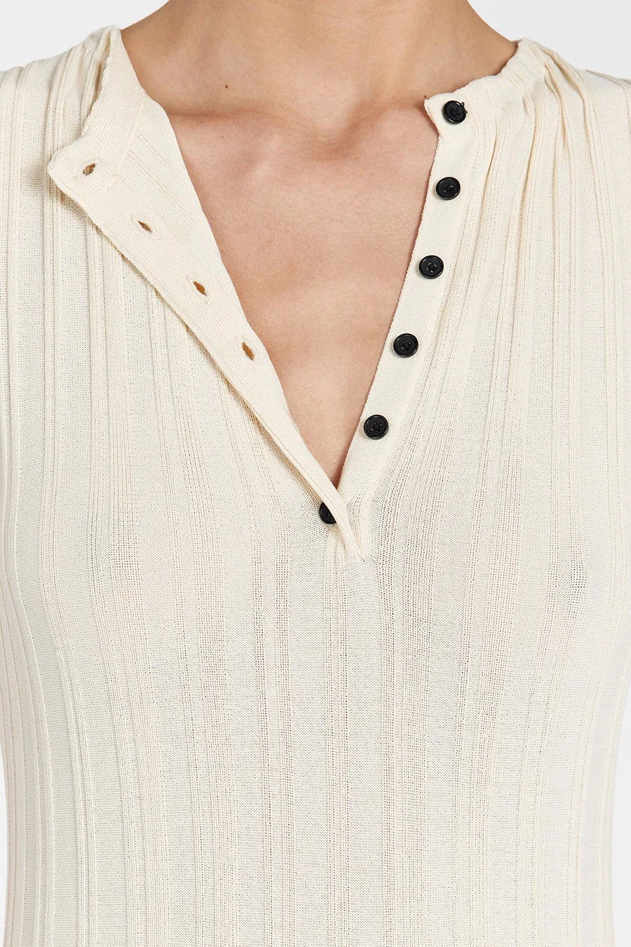 SYLVIA CREAM SLEEVELESS MAXI DRESS sold by Dissh product image thumbnail 5