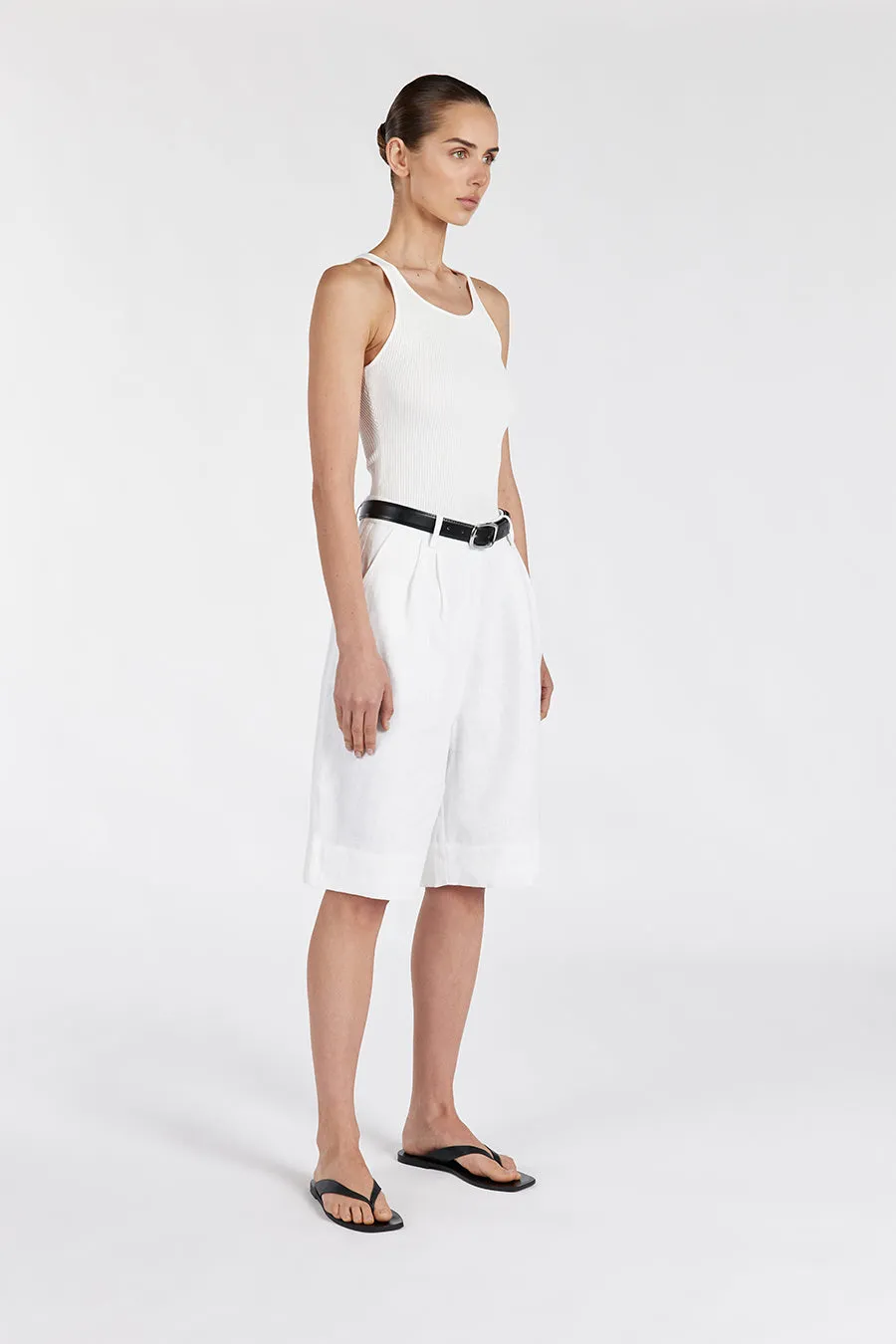 KAYLA WHITE LINEN BERMUDA SHORT sold by Dissh product image thumbnail 4