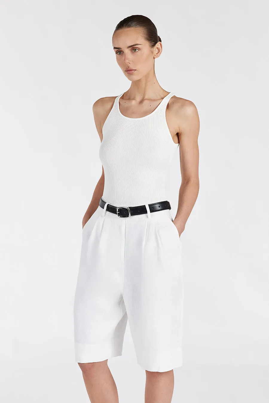 KAYLA WHITE LINEN BERMUDA SHORT sold by Dissh product image thumbnail 3