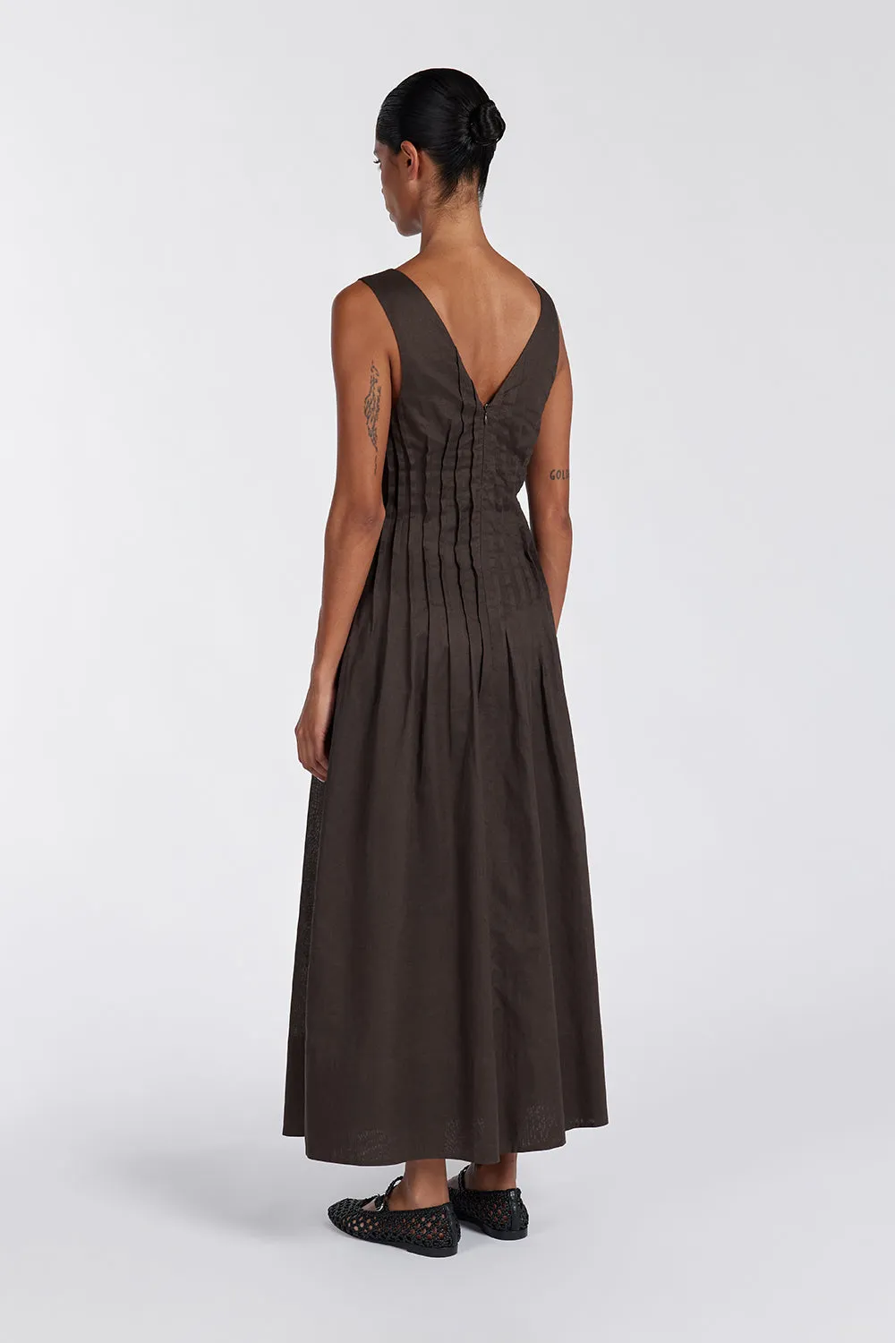 MANA BITTER CHOC LINEN MIDI DRESS sold by Dissh product image thumbnail 4